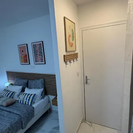 Le Cocon Cozy Studio, Parking, Stadium, And Shops